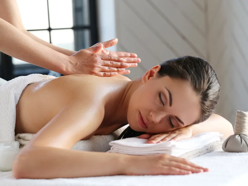 How Therapeutic Massage works at Live Well Family Chiropractic