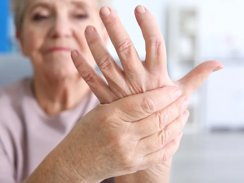 How Live Well Family Chiropractic treats bursitis in Houston