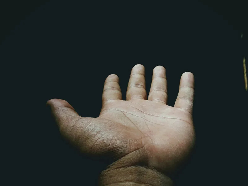 How Live Well Family Chiropractic treats carpal tunnel syndrome in Houston