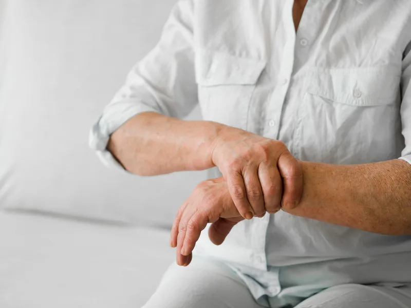 Chiropractic care for carpal tunnel syndrome at Live Well Family Chiropractic in Houston