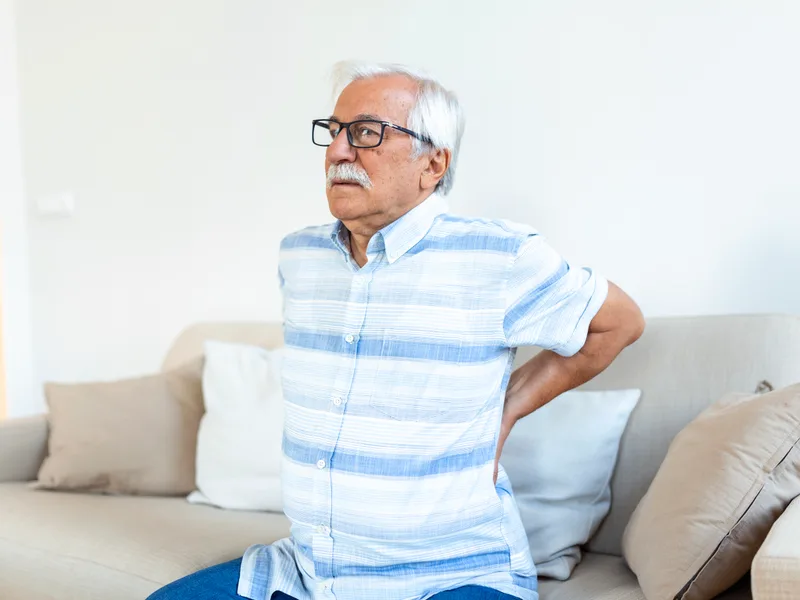 Live Well Family Chiropractic treating disc injury in Houston