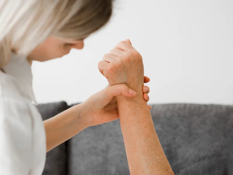 Chiropractic care for neuropathy at Live Well Family Chiropractic in Houston