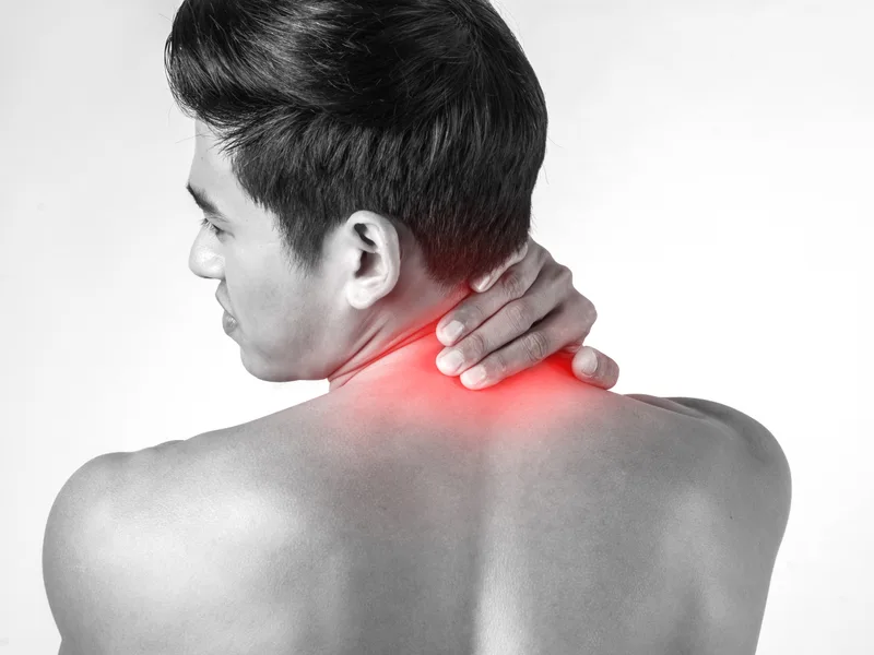 Live Well Family Chiropractic treating pinched nerve in Houston