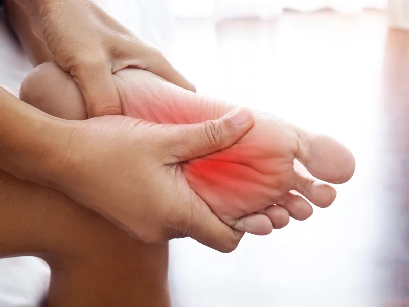 How Live Well Family Chiropractic treats plantar fasciitis in Houston