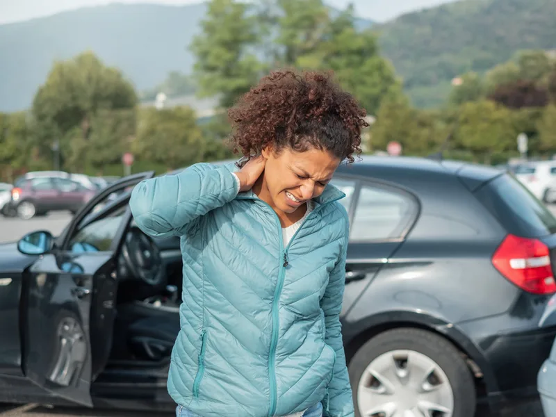 Live Well Family Chiropractic treating whiplash in Houston